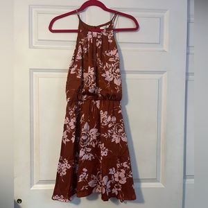 NWT Francesca’s Floral Flowy Dress in Color Rust
